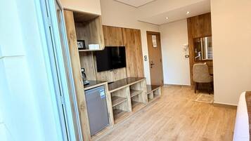 Comfort kamer, 1 twee- of 2 eenpersoonsbedden, uitzicht op de stad