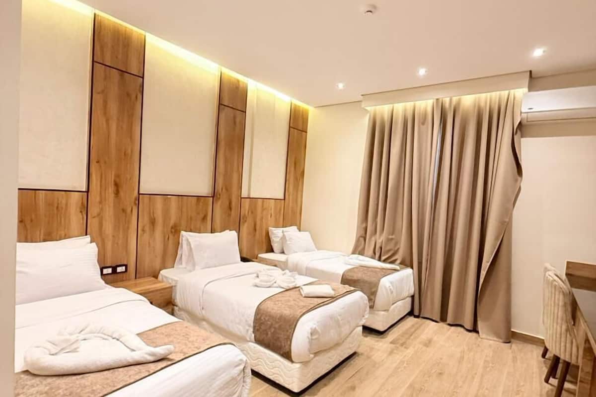 Triple Room, City View