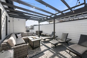 Terrace/patio - AMAZING Edgehill Townhome! (Nashville)