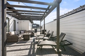 Terrace/patio - AMAZING Edgehill Townhome! (Nashville)