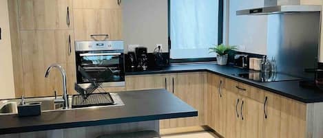 Fridge, microwave, oven, dishwasher