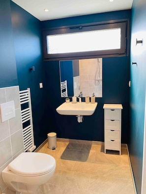 Hair dryer - Le Vertigo near the historical center with 2 parking lots (Sarlat-la-Canéda)
