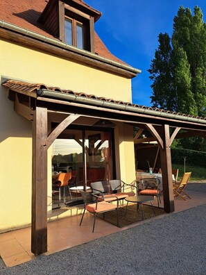 Outdoor dining - Villa*Piscine*Proche Sarlat (Proissans)
