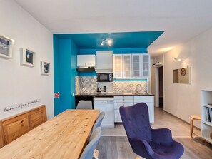 Fridge, microwave, oven, dishwasher - Apartment in resort center, slope view - 8 guests (Flaine)
