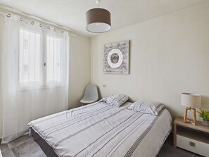 1 bedroom - Renovated apartment with parking - guests (Marseillan-Plage)