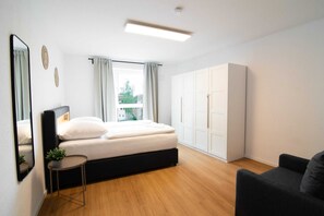Iron/ironing board, WiFi