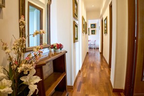 Interior - Naif - a beautiful apartment in Rome (Roma)