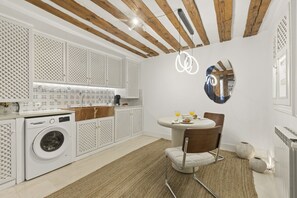 Dishwasher - Stylish Retreat by Plaza Santa Ana (Madrid)