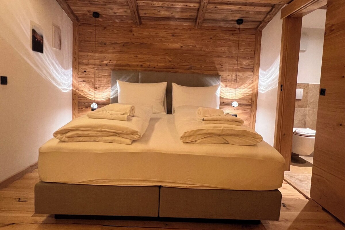 Apartment 8 - Steinbock | Premium bedding, laptop workspace, blackout curtains, soundproofing