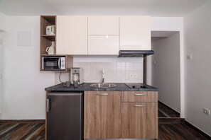 Private kitchen - First floor vacation apartment for 2 people - pool & whirlpool (Dramalj)