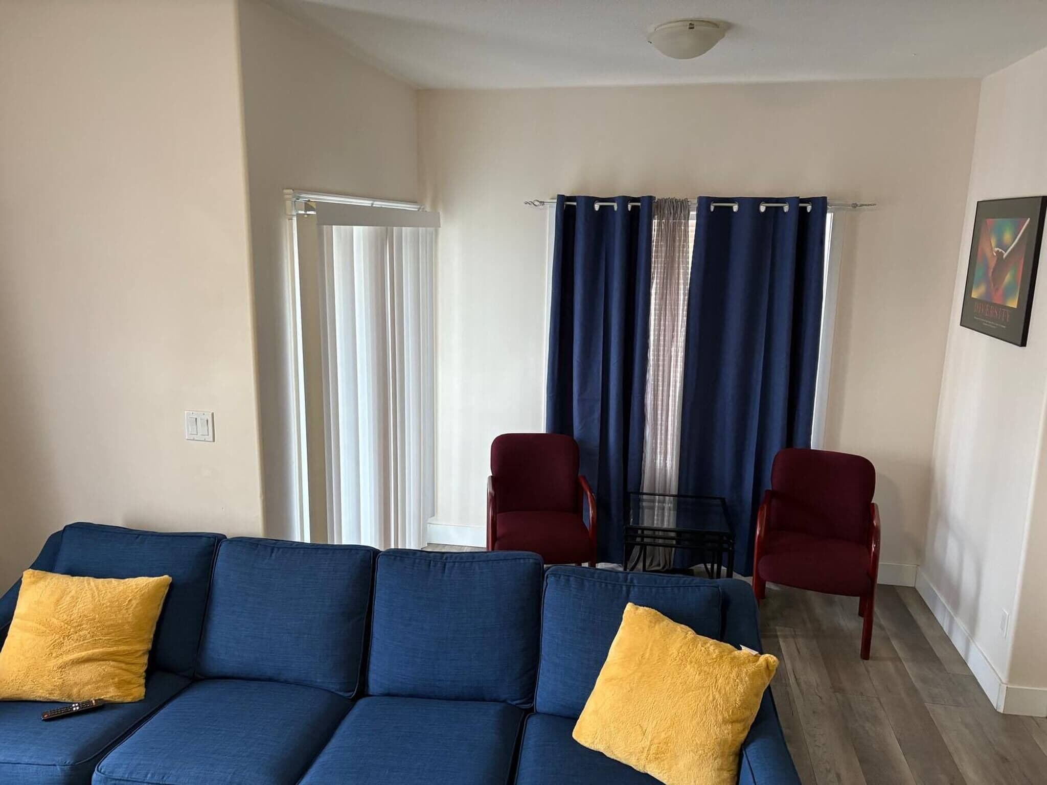 Condo, 4 Bedrooms | Living room