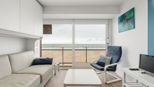 Living area - 1 bedroom accommodation in Sint Idesbald (Sint Idesbald)