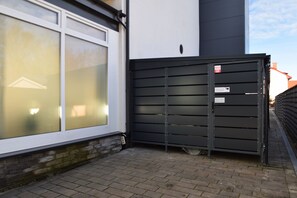 Studiosviitti, parveke | Yksityiskohta ulkoa