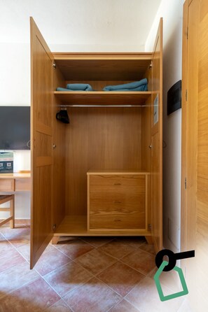 Comfort Double or Twin Room | In-room safe, free WiFi - Hotiday Cala Gonone (Cala Gonone)