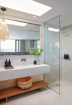 Luxury Room | Bathroom - Walkers Beach (Plettenberg Bay)