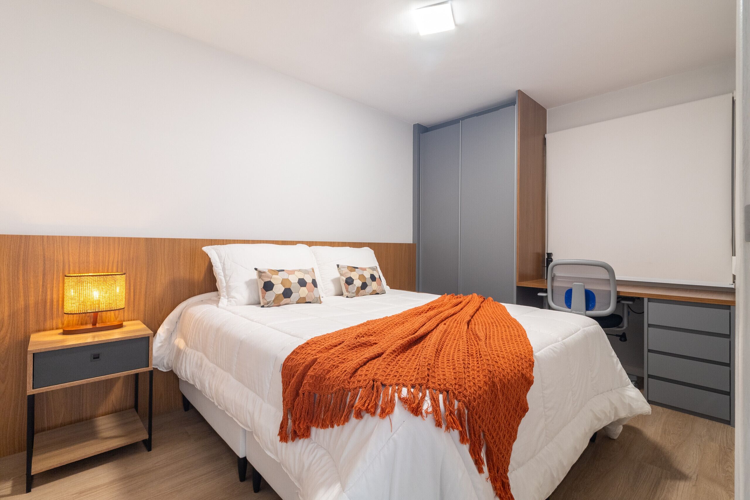2 quartos, ferros/tábuas de passar roupa, Wi-Fi de cortesia