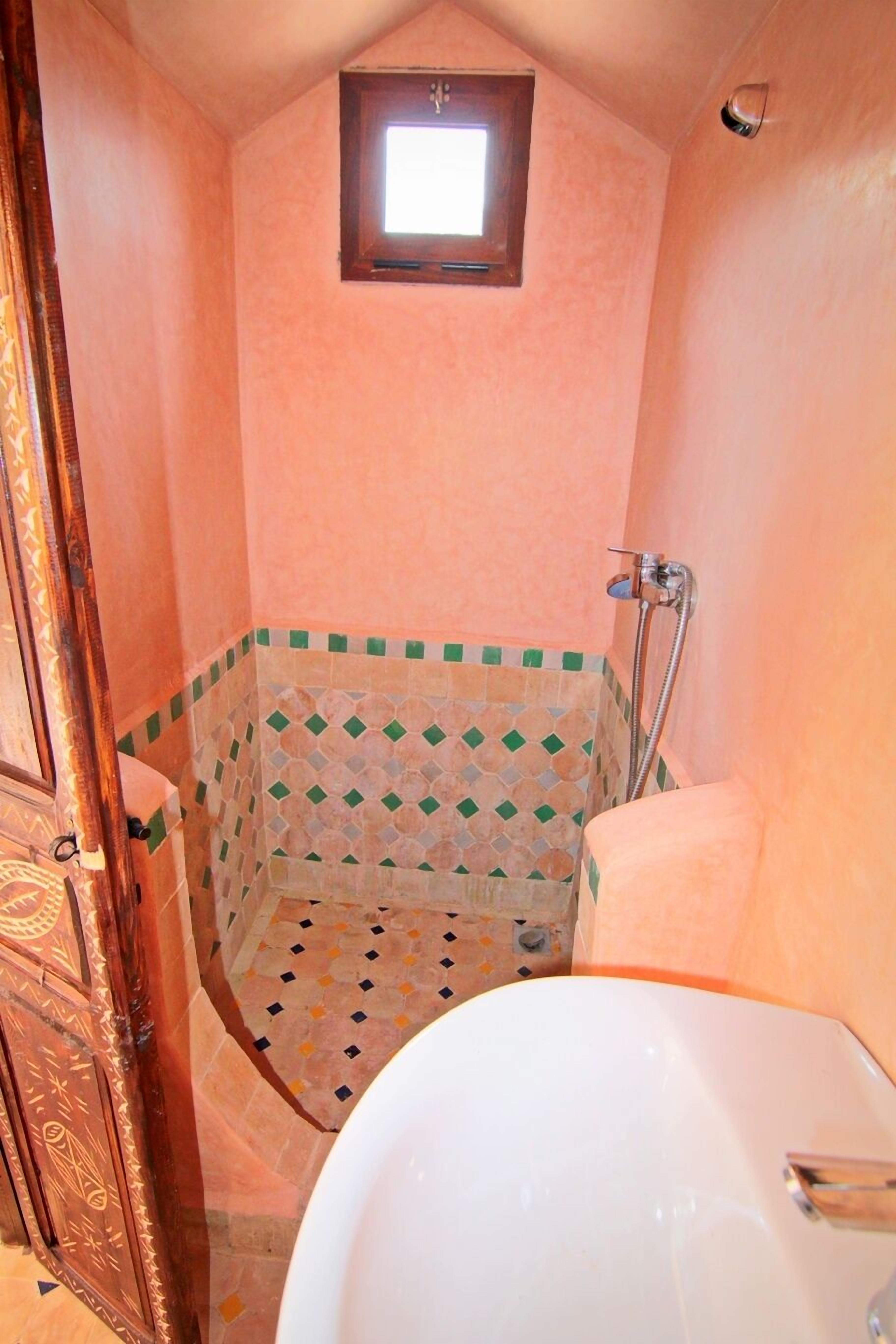 Phòng đôi hoặc 2 giường đơn Tiêu chuẩn, ban công, quang cảnh vườn | Phòng tắm