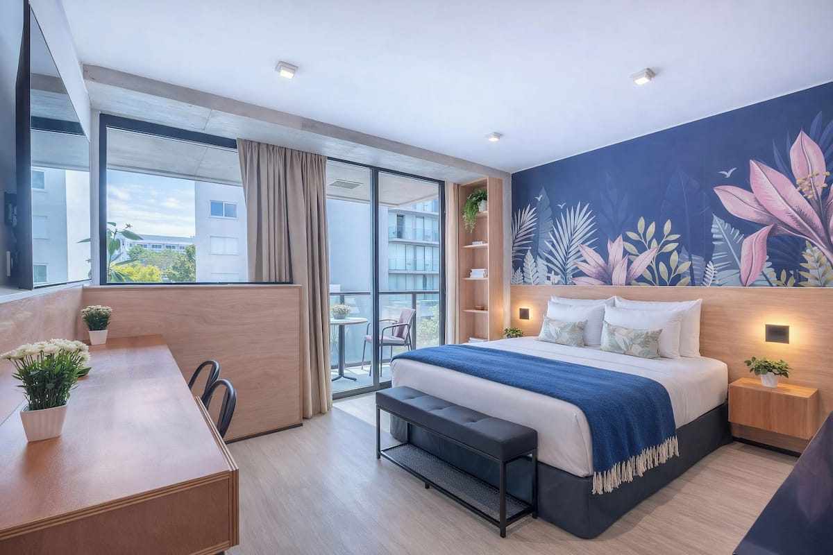 Deluxe Studio, Balcony, City View