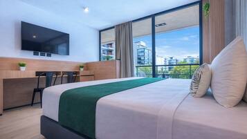 Deluxe Studio, Balcony, City View