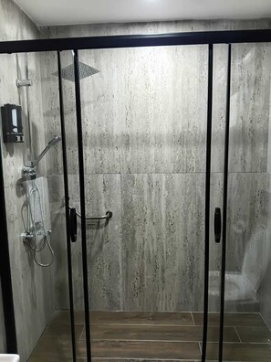 스튜디오 스위트, 시내 전망 | 욕실