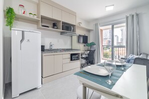Fridge, microwave, oven, coffee/tea maker - Cardinal Arcoverde 201 - 3 p / 1q (São Paulo)