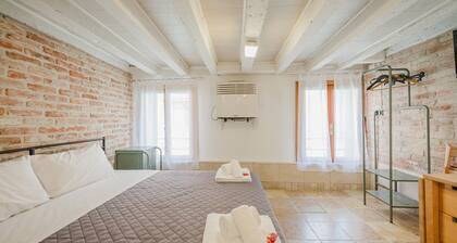 Balastro Design Rooms