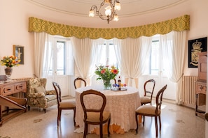 Lobby sitting area - Hotiday Leuca Porto (Santa Maria di Leuca)