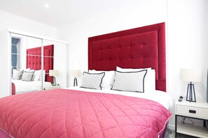 Superior Apartment | Iron/ironing board, free WiFi - The Wembley Velvet Retreat 2 Bed Flat  (Wembley)