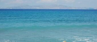 Paradisi Sea Escape Near the Beach