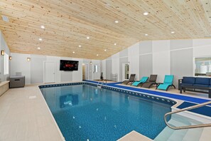 Piscine intérieure, piscine chauffée