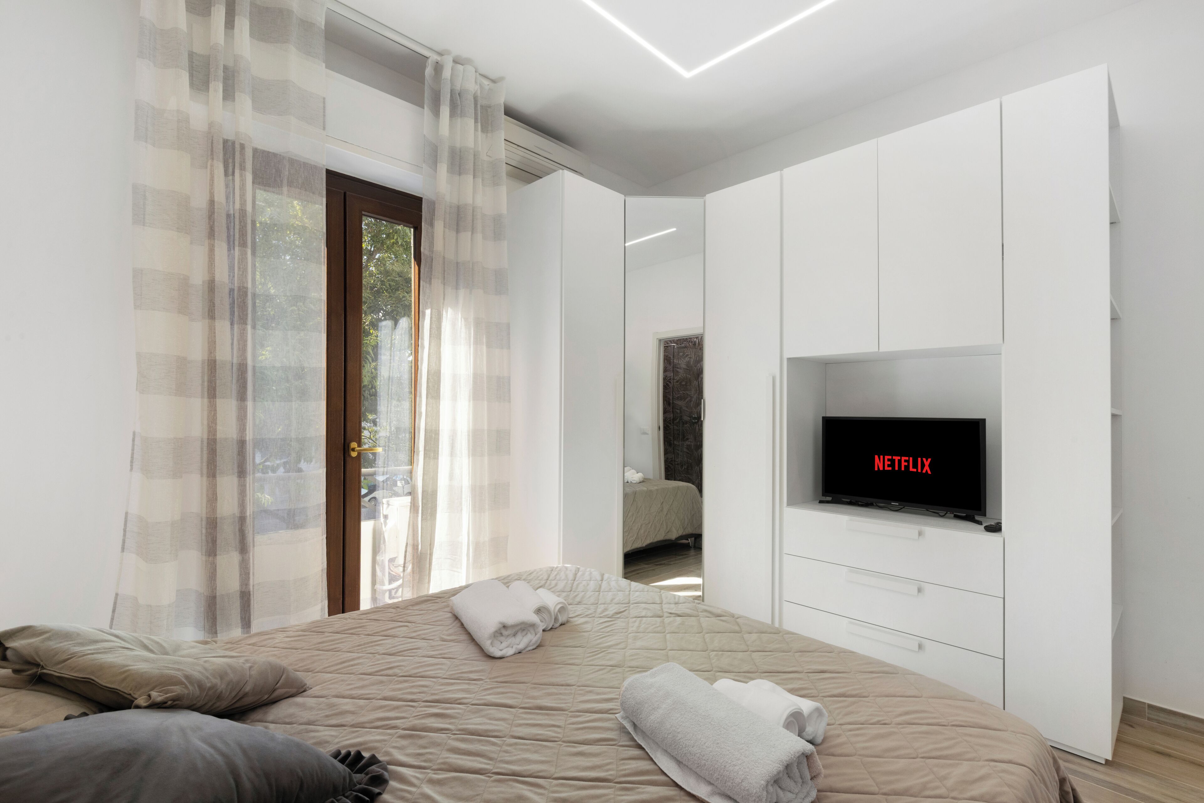 2 camere, accesso a Internet, lenzuola