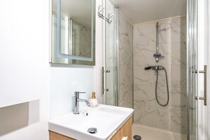 Hair dryer, towels - Adour Océan Lodge - Proche Plage (Anglet)