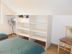 3 Schlafzimmer, Bügeleisen/Bügelbrett, WLAN