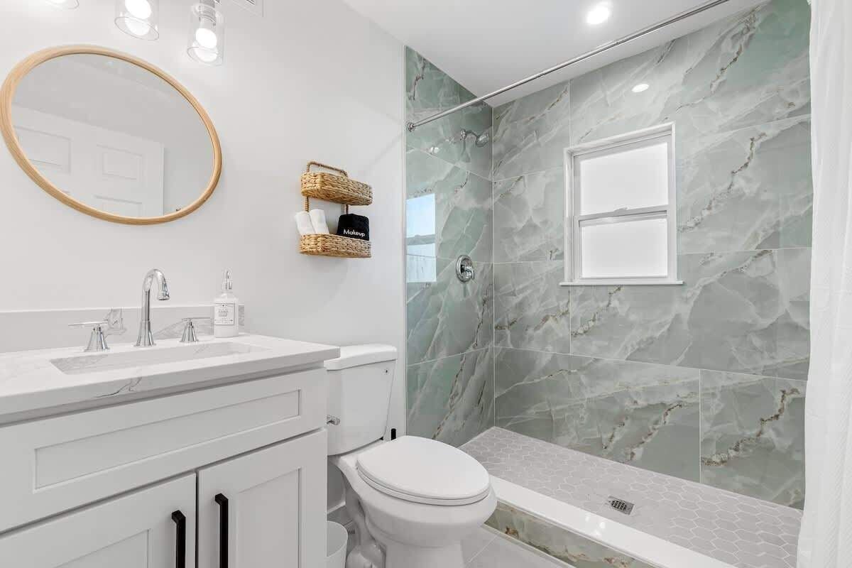 Shower, hair dryer, shampoo