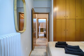 2 chambres, fer et planche à repasser, Wi-Fi, draps fournis