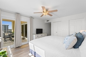 Room - Gulffront Condo w/ Tiki Bar, Pools, & Sunsets (Panama City Beach)