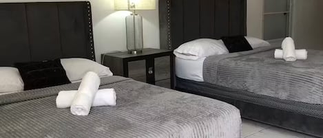 1 bedroom, bed sheets