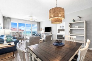 TV - Tides 401 Corner Unit-Pool- Overlooks the Gulf! (Miramar Beach)