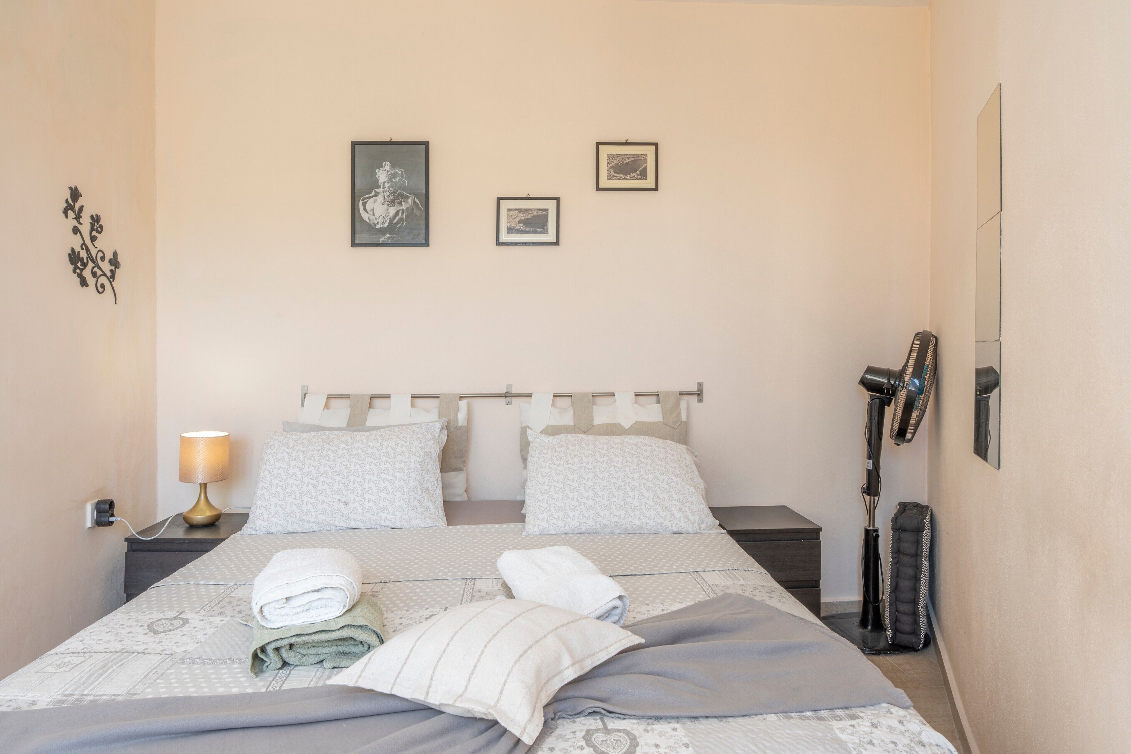 2 bedrooms, WiFi, bed sheets