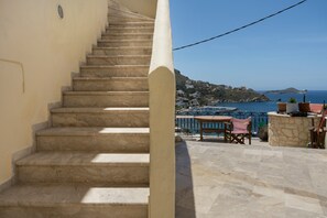 Property grounds - Beautiful Studio Apartment with Sea View, Private Terrace, Wi-Fi, and Air Conditioning (Kalymnos)