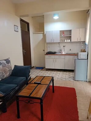 Living area - Cosy Studio Apartment (Nairobi)