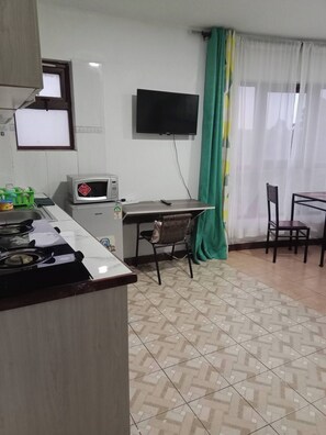 Private kitchen - Cozy apartment studio (Nairobi)