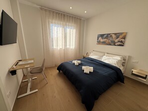 Comfort Triple Room, Private Bathroom | Desk, laptop workspace, free WiFi - OTB ITALIA - Airport Rooms (Treviso)