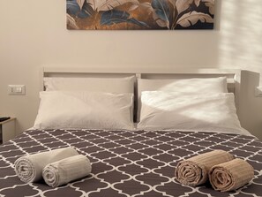 Comfort Triple Room, Private Bathroom - OTB ITALIA - Airport Rooms (Treviso)