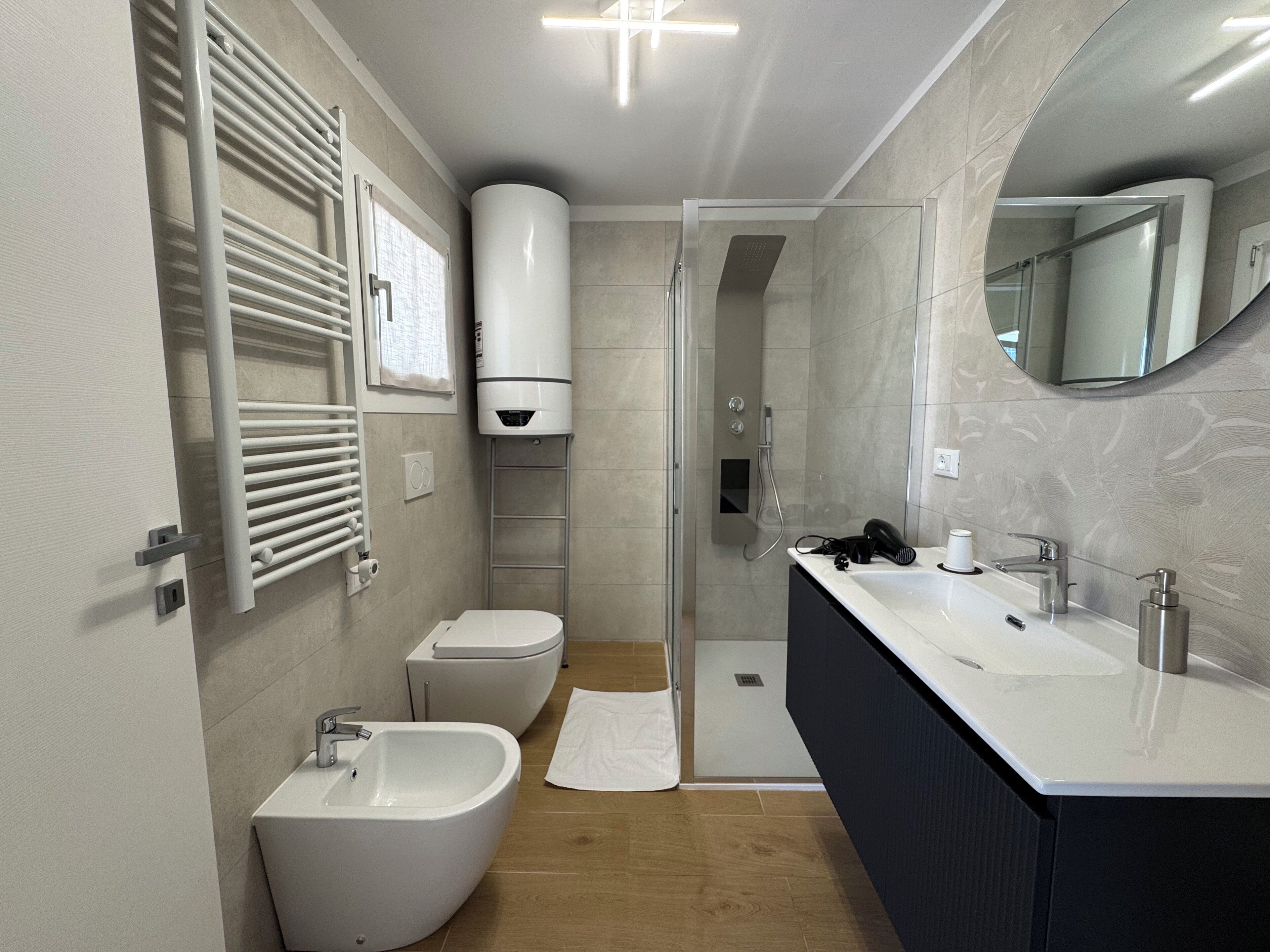 Comfort Quadruple Room, Ensuite | Bathroom