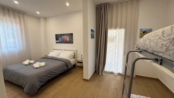 Chambre Quadruple Confort, salle de bains attenante