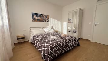 Comfort Triple Room, Private Bathroom