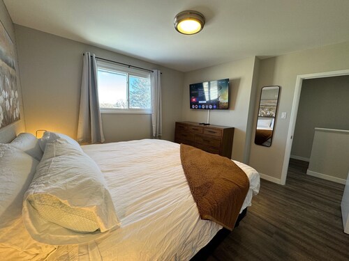 Room for Everyone - Close to University & Hospital