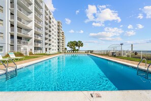 Pool - 🌞Beachfront 3BR w/ Community Pool | Gulf Views from Balcony | Sunswept 201🌞 (Orange Beach)