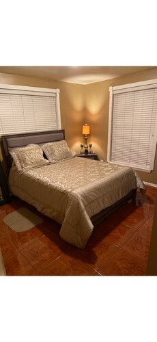 Wonderful 2-bedroom house with central AC in vibrant New Orleans